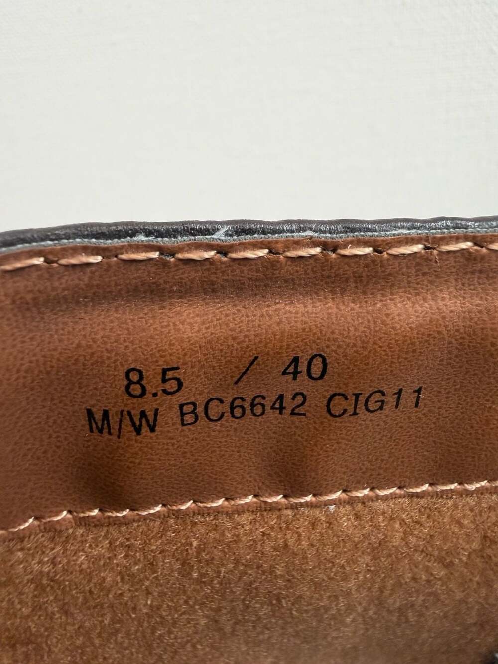 B.O.C. Women's Brown Leather Knee-High Boots with Buckle and Zipper, Size 8.5 M/ - Picture 4 of 7